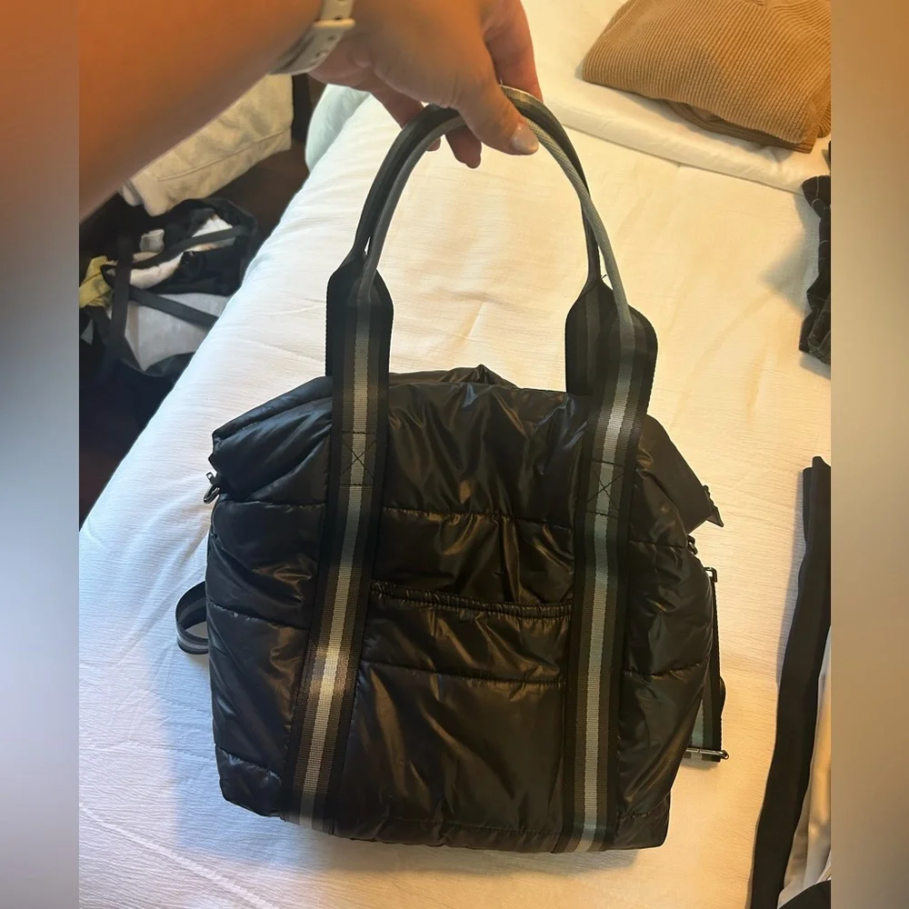 NWOT HAUTE SHORE Jamie Black Puffer Tote